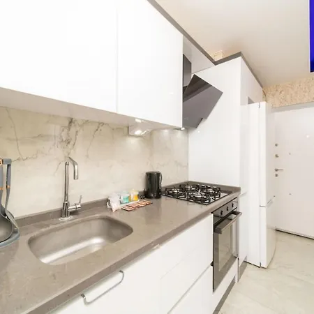 Modern Flat Near Beach In Antalya