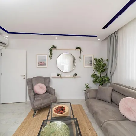 Apartment Modern Flat Near Beach In